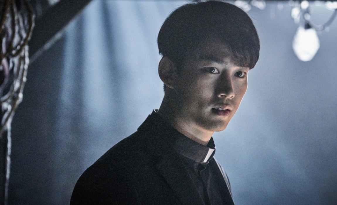 STILL_14