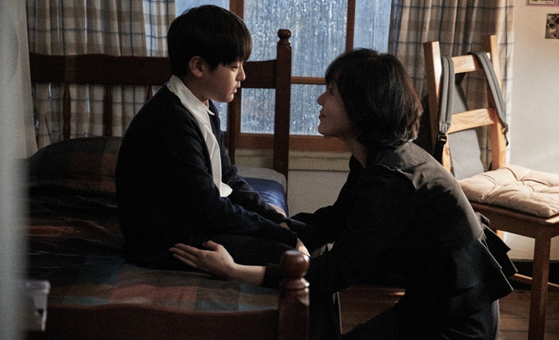 STILL_19